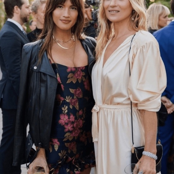 Sold - Picture 2 of 9